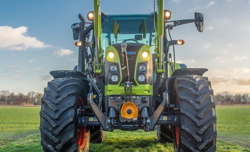 First-Class add-on for Claas Arion - Lynx EngineeringLynx Engineering